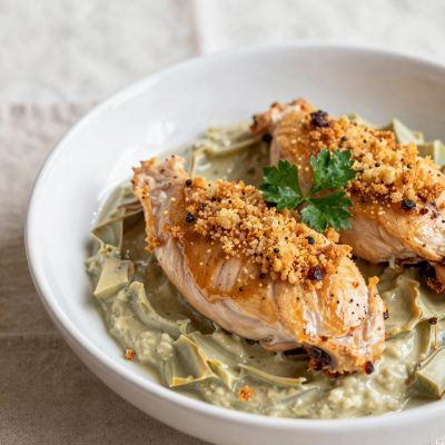 Pollo con porri e carciofi