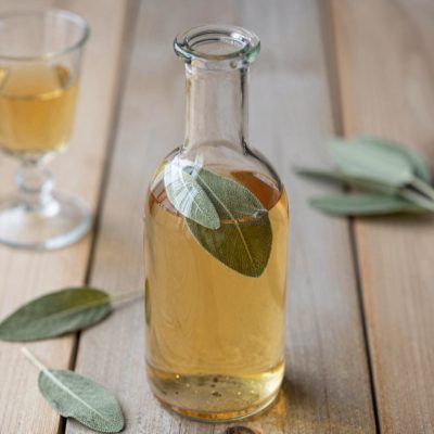 Liquore alla salvia