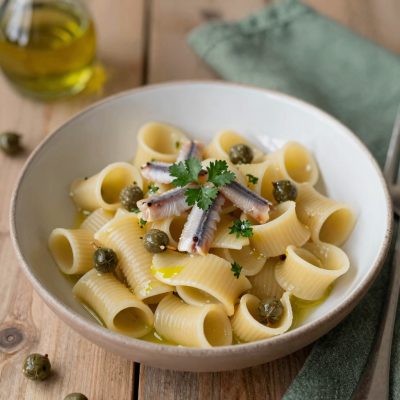 Bavettine Capperi Olive e Acciughe