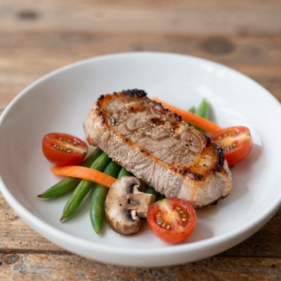 Filetto di maiale con semi di sesamo tostati